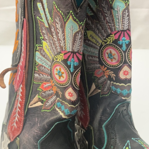 ARIAT Gypsy Soule Indian Feathered Sugar Skull Cowboy boots Don’t Walk In Fear 7 - Picture 3 of 11